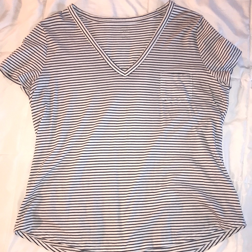 GAP Black & White Striped T-Shirt, XL